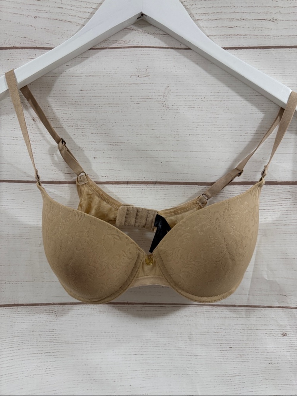 Women's Natori Lace-Trim Beige Contour T-Shirt Bra - Women's Intimates Size 32C
